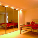 шкаф в спальной комнате сдается часть дома таллин