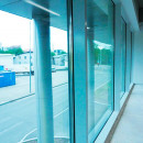 Аренда коммерческого помещения с большими окнами