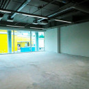 Аренда коммерческого помещения с большими окнами