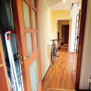 Продажа Трехэтажный дом, 2 этаж, 2 комнаты, камин, отопление газовое, 5 минут езды до центра, район Ласнамяэ улица Sikupilli